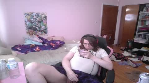 Snapshot of ariathebrat chatting on June 8, 9:37 pm Ariathebrat online show from June 8, 9:37 pm