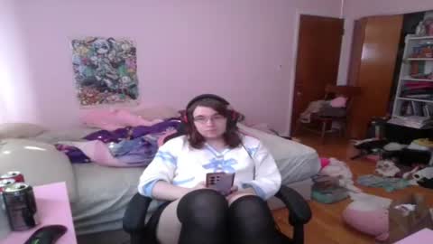 Snapshot of ariathebrat chatting on June 19, 9:18 pm Ariathebrat online show from June 19, 9:18 pm