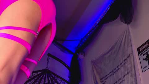 Aria online show from February 15, 7:10 pm