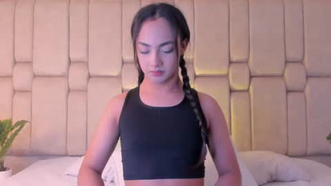Snapshot of aribloom7 chatting on July 12, 8:00 pm Welcome to Ari room online show from July 12, 8:00 pm