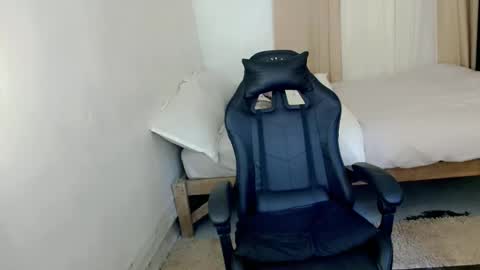 Arie online show from March 14, 9:37 am