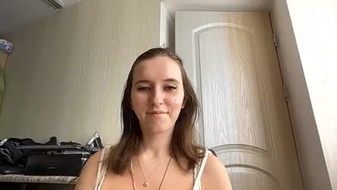 Mia online show from July 9, 8:29 am