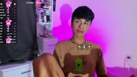 Snapshot of ariel_adan chatting on December 25, 11:20 pm ariel_adan online show from December 25, 11:20 pm