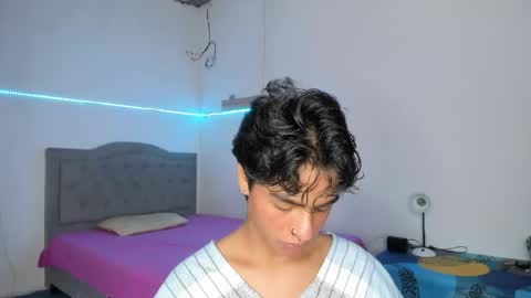 ariel_adan online show from June 3, 11:10 pm