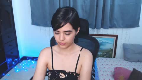 Snapshot of ariel_pinkdiamond chatting on June 4, 1:22 am Ariel Pink Diamond online show from June 4, 1:22 am