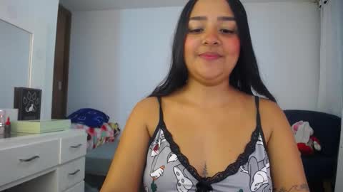 Snapshot of ariel_princess02 chatting on October 8, 1:58 am daniella online show from October 8, 1:58 am