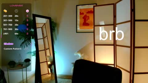 Snapshot of arielabradberry chatting on October 8, 5:54 pm Ariel online show from October 8, 5:54 pm