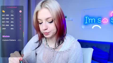 Snapshot of arielabradberry chatting on November 26, 1:45 pm Ariel online show from November 26, 1:45 pm