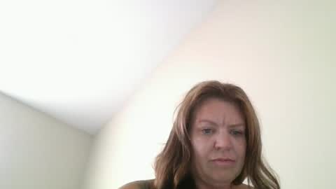 Snapshot of arielandkld chatting on August 6, 7:05 pm 2Chicks1Dick online show from August 6, 7:05 pm