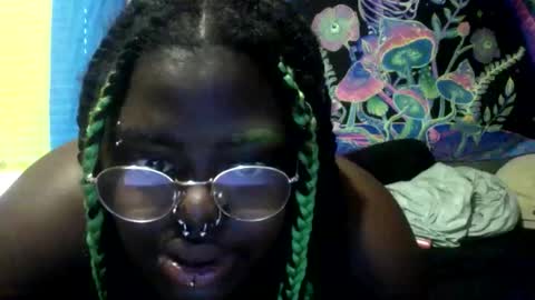 Bbg Luvv online show from June 9, 10:32 pm