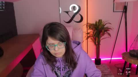 Ariell Mini online show from February 26, 7:24 pm