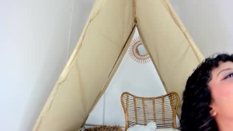 A R I   online show from October 12, 12:04 pm