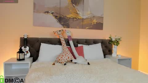 Ariella GTM3  Tue Wed Thu Fri Sat  0400 am-1030pm online show from October 21, 1:17 am