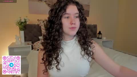 Snapshot of ariella_sol chatting on June 22, 1:07 am Ariella GTM3 Tue Wed Thu Fri Sat 0400 am-1030pm online show from June 22, 1:07 am