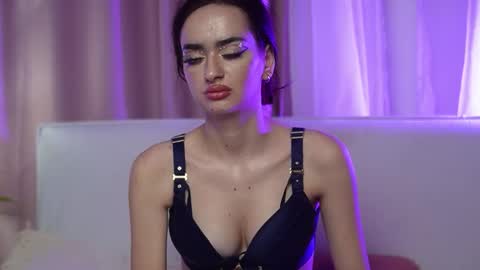  Ariella  online show from March 2, 5:30 am