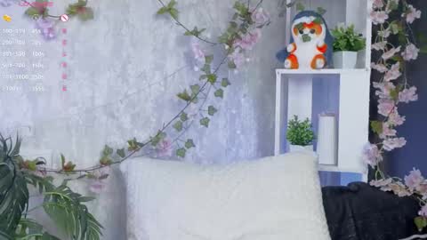 Snapshot of ariellemckoon chatting on March 27, 8:26 am Dee online show from March 27, 8:26 am