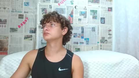 Snapshot of arielnoir6958 chatting on January 31, 11:25 pm Ariel Aoir online show from January 31, 11:25 pm