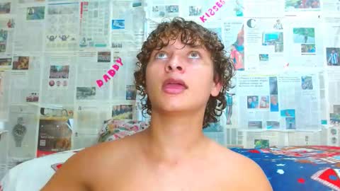 Snapshot of arielnoir6958 chatting on February 24, 10:52 pm Ariel Aoir online show from February 24, 10:52 pm