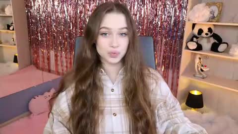 arielsykes online show from April 13, 6:57 pm