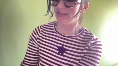 ariel  colin when hes here online show from February 12, 6:36 pm