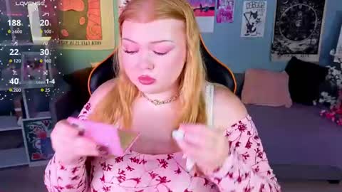 Snapshot of ariettaheart chatting on August 3, 11:05 am Adele online show from August 3, 11:05 am