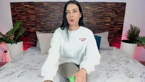 Snapshot of ariiaa_1 chatting on July 6, 5:15 am ARIANNA online show from July 6, 5:15 am