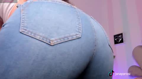 Ariah online show from October 22, 2:34 am