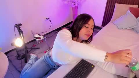  Arianna  online show from February 22, 2:04 pm