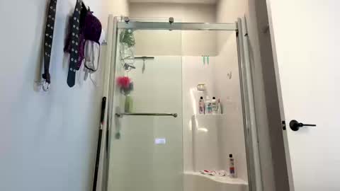 airskiii online show from October 18, 5:35 pm