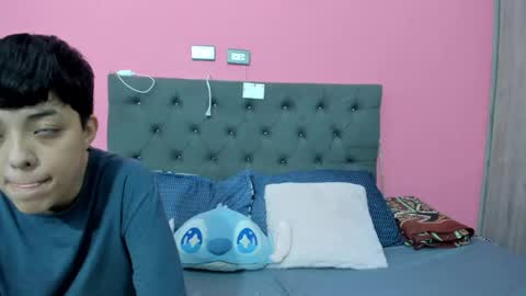 Aria  Cholee online show from March 5, 1:40 pm