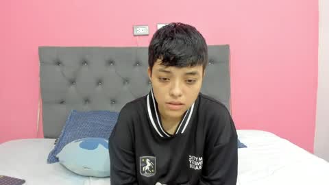 Aria  Cholee online show from April 9, 1:38 pm