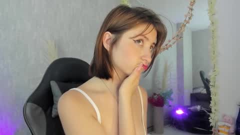 Ariel online show from February 20, 1:57 am