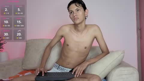 ANDRES Independent model online show from May 25, 8:04 pm