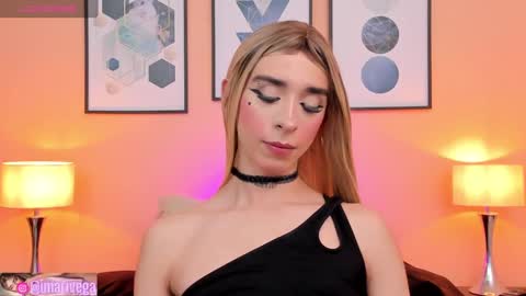   Nice to meet you  thumb up me please its important I  LOOK MY BIO DOWN online show from December 7, 8:55 am