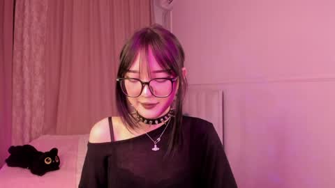 Ariya online show from April 8, 2:17 pm