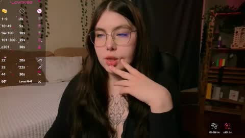 Astrid online show from October 8, 1:47 am