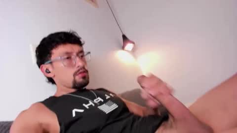 Arley Moren online show from April 7, 3:07 am