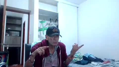armaduradeacero online show from July 31, 10:03 am