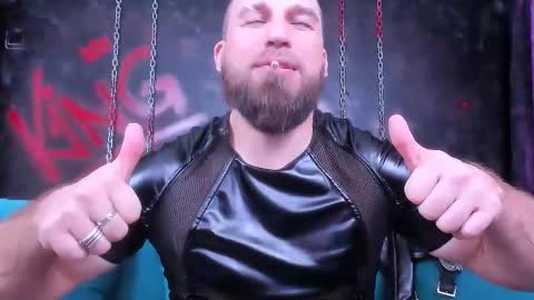 Armando online show from November 11, 10:32 pm