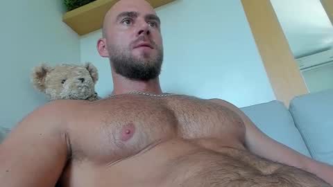 ARNI STRONG online show from December 2, 4:42 am