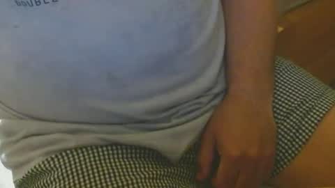 Snapshot of arnie12 chatting on February 25, 10:50 pm Arnie online show from February 25, 10:50 pm