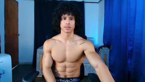 Snapshot of arnold_black69 chatting on June 11, 1:20 pm arnold black online show from June 11, 1:20 pm