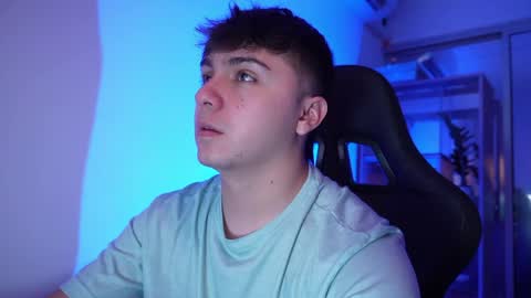 aron__cooper online show from April 1, 1:41 pm