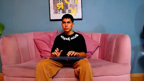 aron_pulse online show from March 16, 1:26 pm