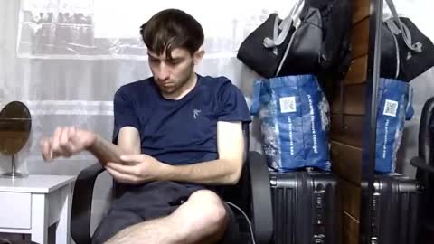 Aron G Franco online show from October 14, 6:09 pm