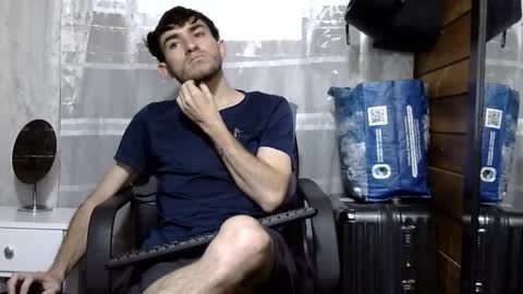 Aron G Franco online show from October 22, 6:40 pm