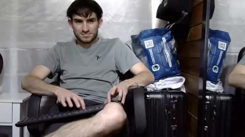 Aron G Franco online show from October 29, 7:26 pm