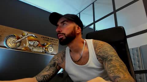 AronGrant online show from October 29, 9:33 am