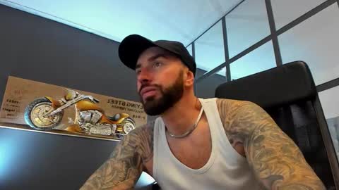 AronGrant online show from November 11, 10:37 am