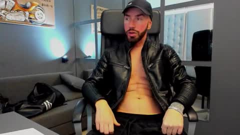 AronGrant online show from January 16, 10:52 am